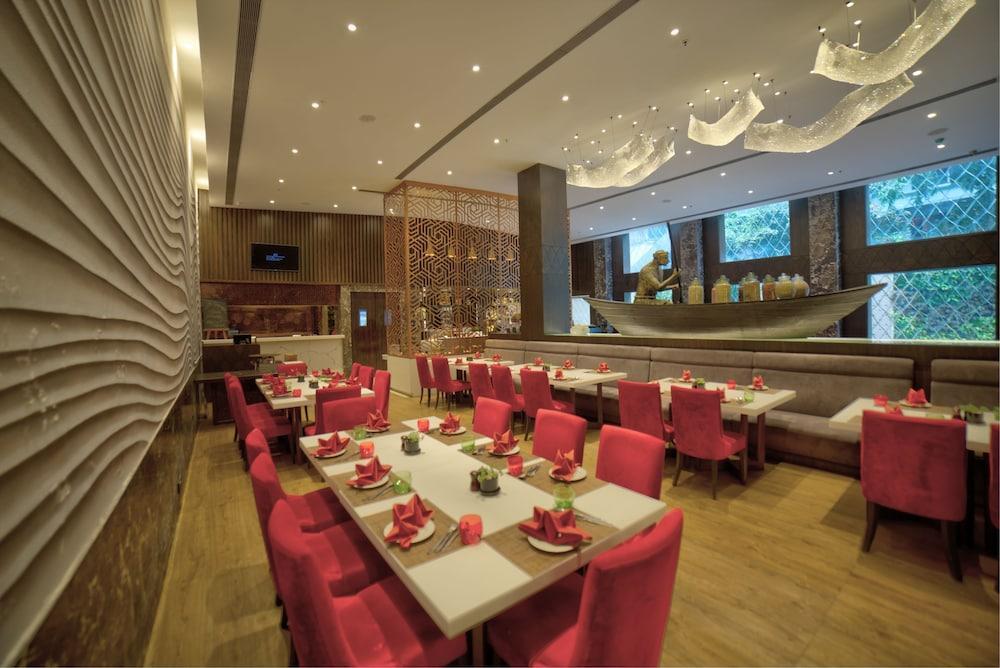 Goldfinch Hotel Mumbai Eksteriør bilde