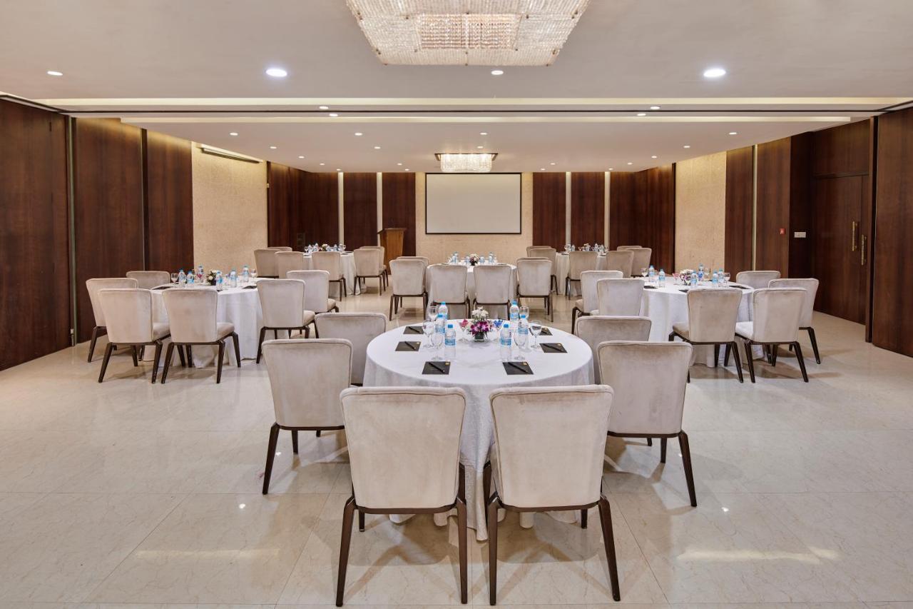 Goldfinch Hotel Mumbai Eksteriør bilde